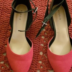 Nwt red black suede wedges size 12w